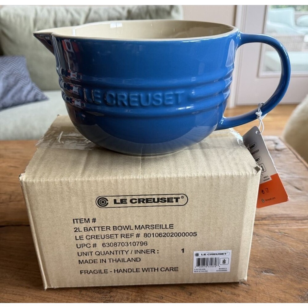 Le Creuset Stoneware Batter Mixing Bowl 2 qt. Marseille Blue NEW